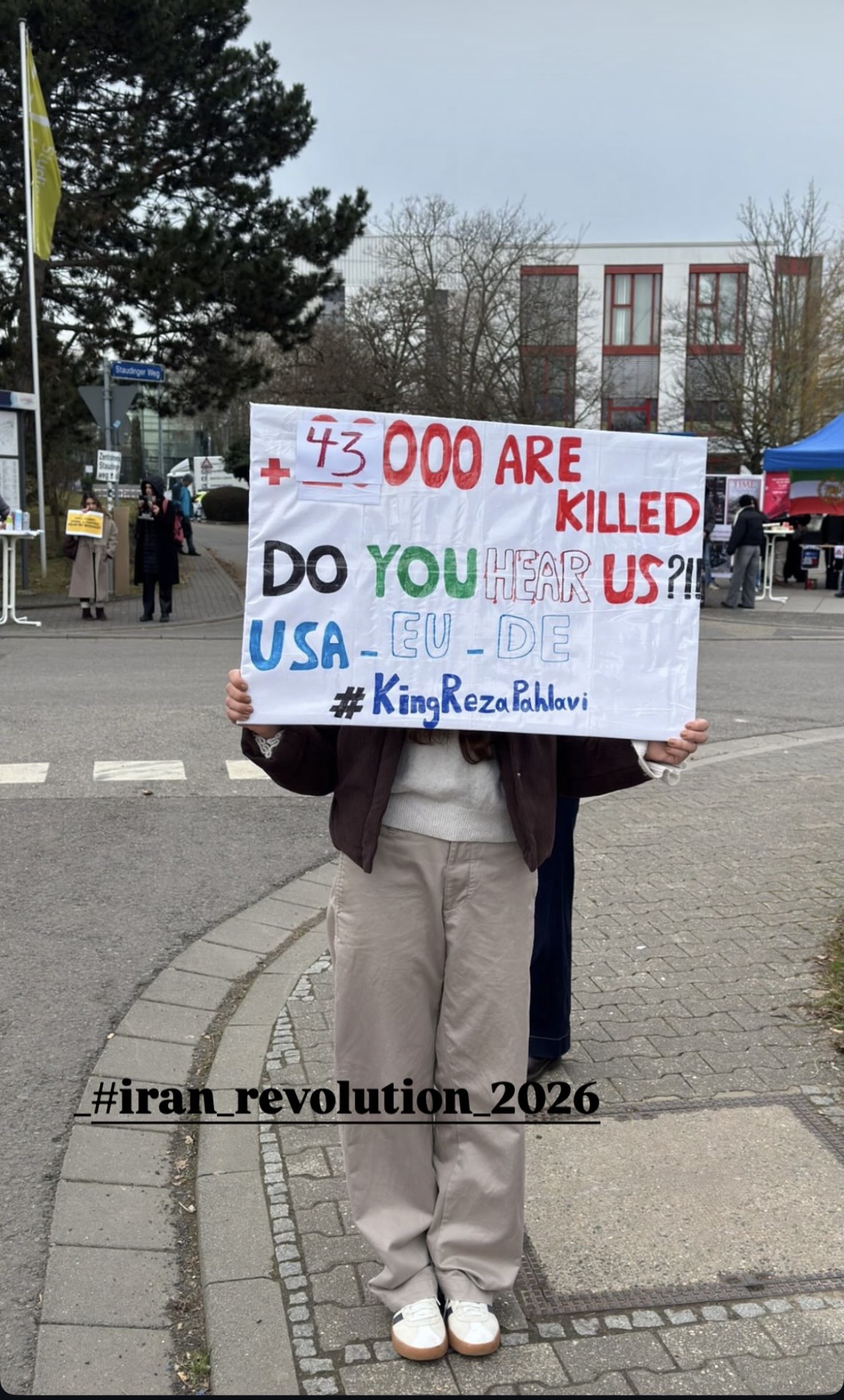 Informationsstand zur aktuellen Lage im Iran